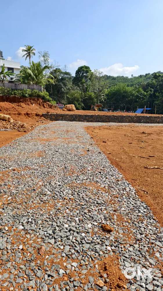 ഭരണങ്ങാനം ഈരാറ്റുപേട്ട ഹൈവേ സമീപം ഹൗസ് പ്ലോട്ടുകൾ വിൽപ്പനയ്ക്ക്