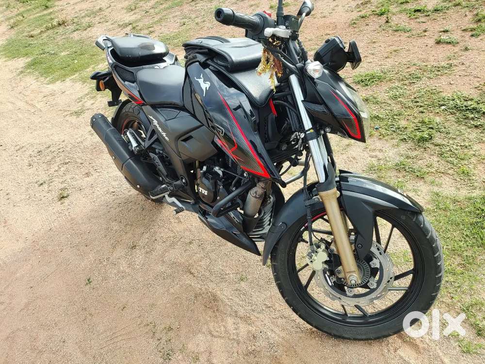 Apache RTR 200 4V