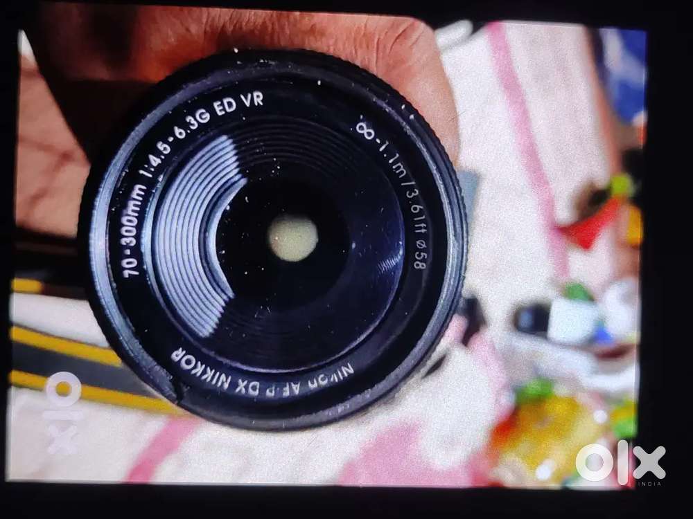 5600d camera battery lens charger bag sd card