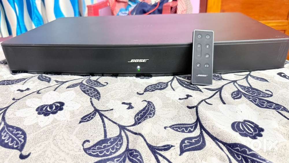 Bose Solo TV Sound System With Optical and AUX Inputs (Black)