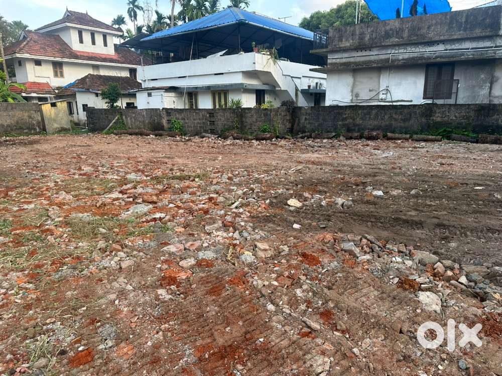 Plot for rent/Godown space for rent