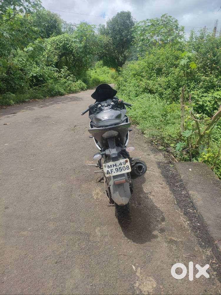 r15 v2   mint condition for sell