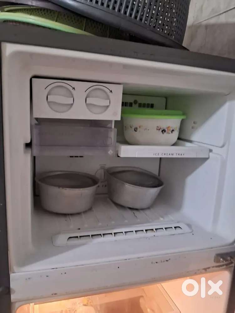 Vrlpool company 265 litre