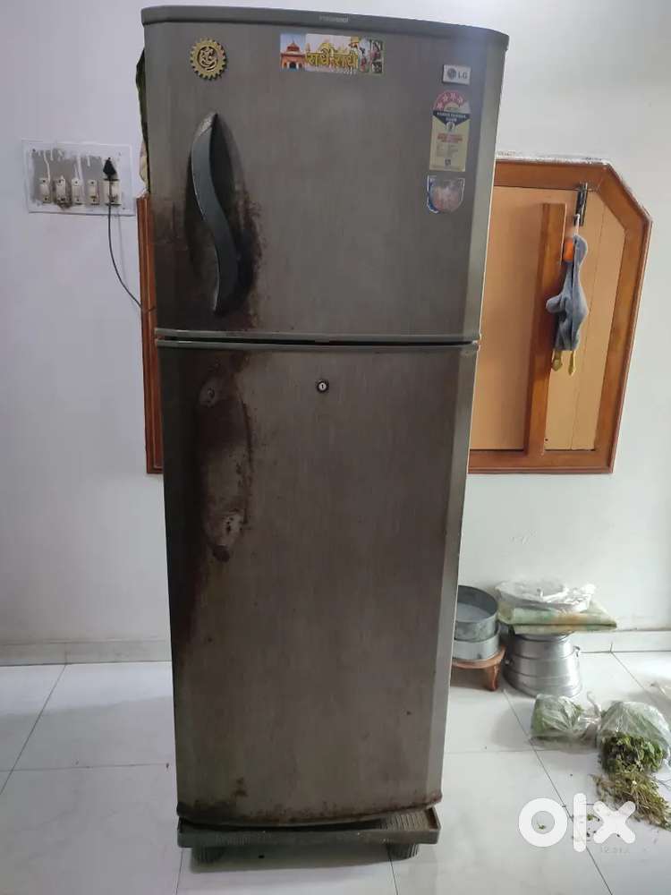 LG Frost Free Refrigerator 280L – Fully Working