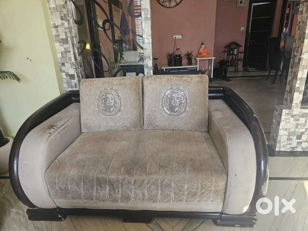 3 + 2 + 2 seat sofa set