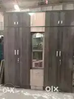 It's New Manufacturing 5 Door And Top Storage Wardrobe