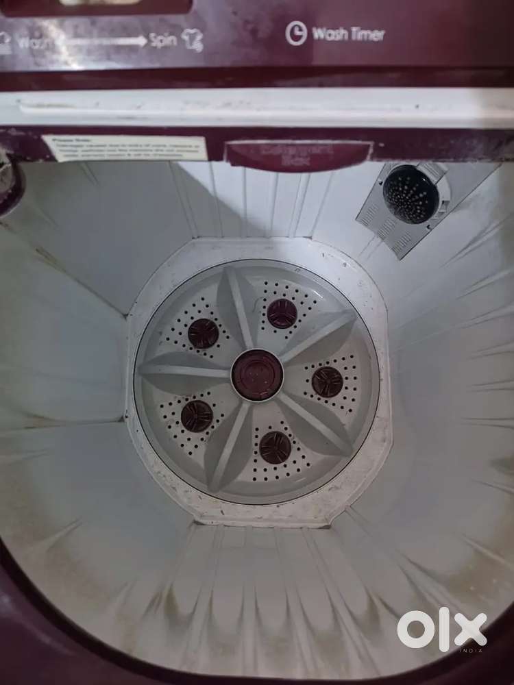 Semi Automatic Washine Machine