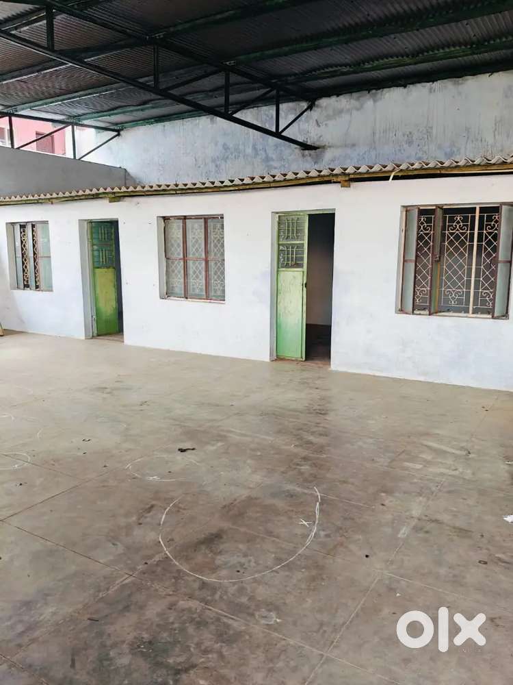 Warehouse/Godown/workshop for rent in Rathinapuri near Gandhipuram-2km