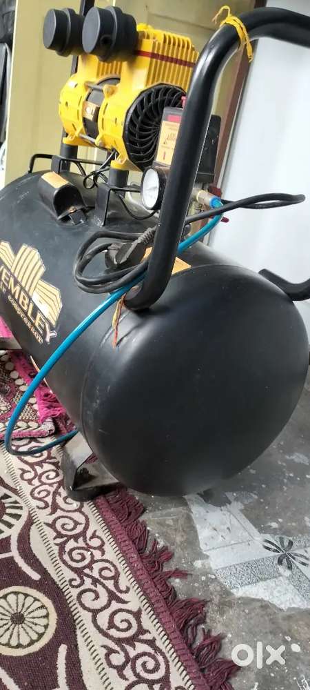 Air compressor