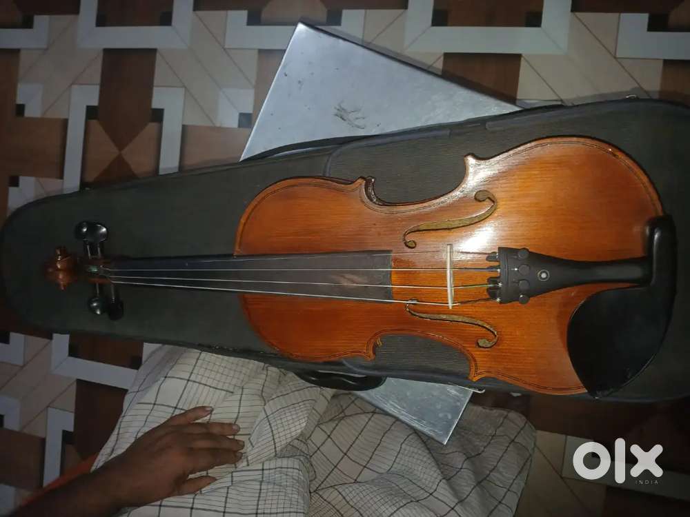 Violin antique