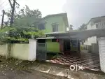 4 BHK house on 5.5 cents for sale in Vyttila, near Toc H school