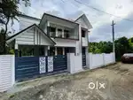Aluva, Chembarakki 6.300 Cent. 4 BHK Attached. 1950 sqft New House.