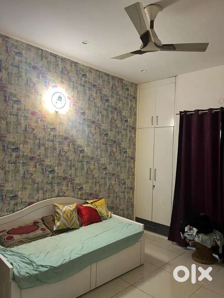 3bhk furnished sec 115 in society