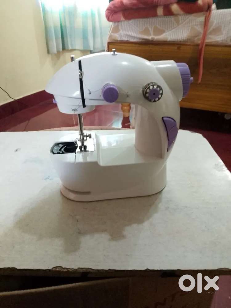 Electronic stitching machine