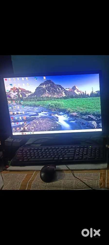Computer in Good Condition- 22 Inch led, 128 GB SSD