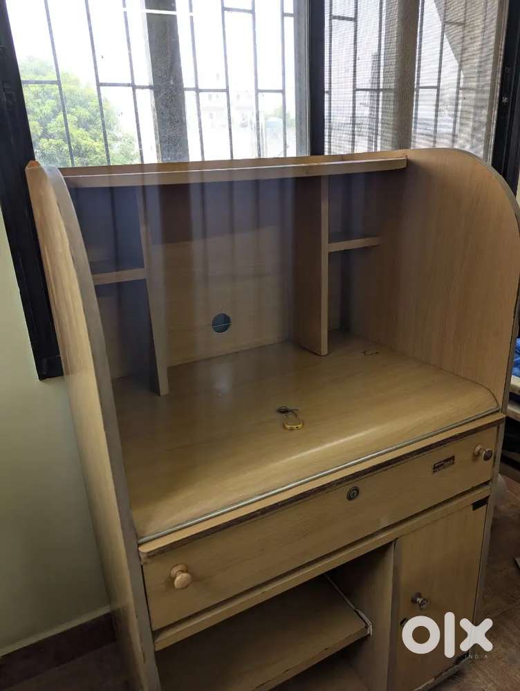 Computer Table