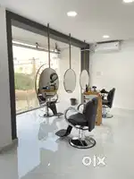 Unisex Hairdresser