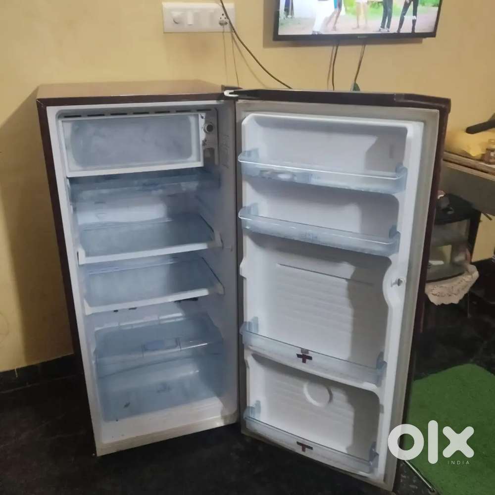 Haier Singal door fridge for sel very good condition and 4 years old f