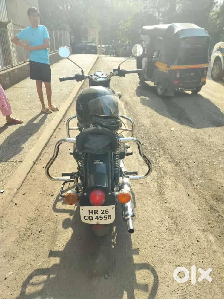 Royal Enfield bike classic 350 black colour
