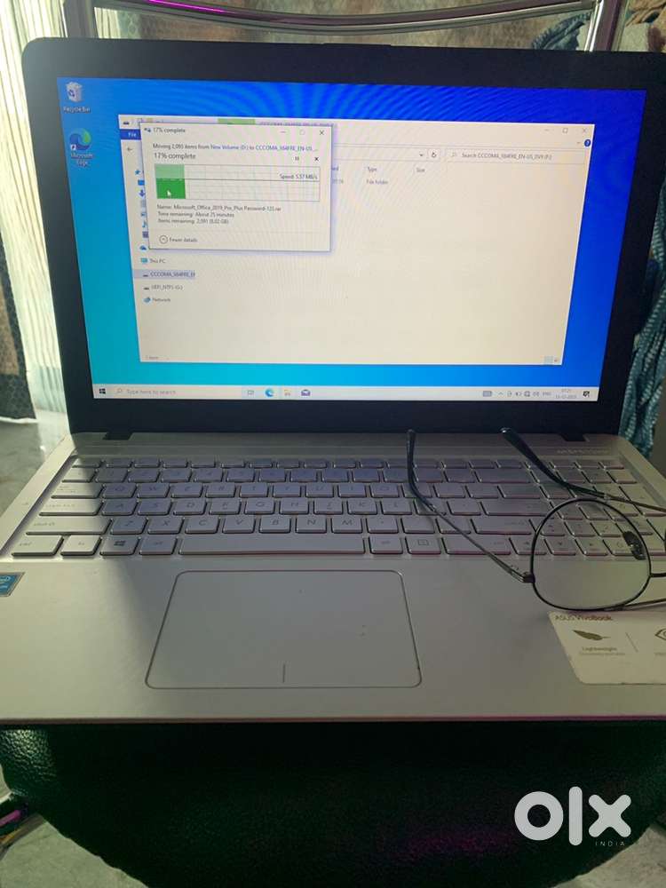 Asus Vivobook 15.5 inch Laptop with 4 Gb Ram and 500 GB SSD