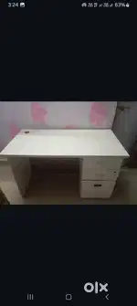 Computer table