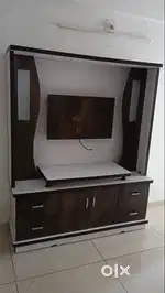 2 bhk semi furnished good location all emenitish available
