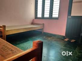 New Lades Paying Guest hostel. Accommodation For Ladies,Thakaraparambu