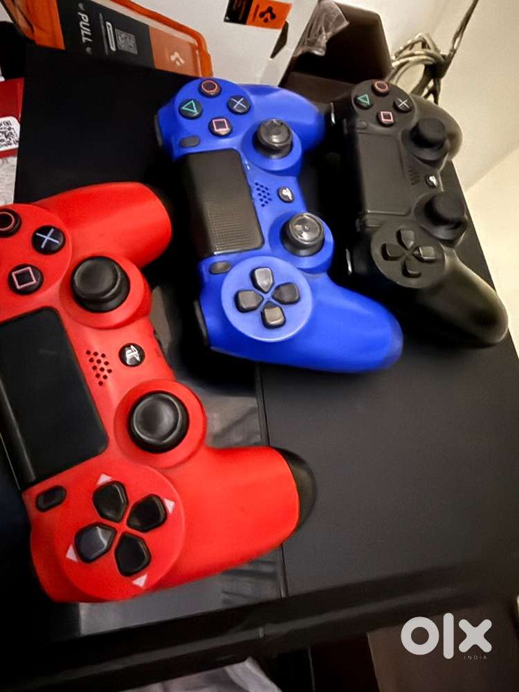 Sony Playstation 4 console(PS4)