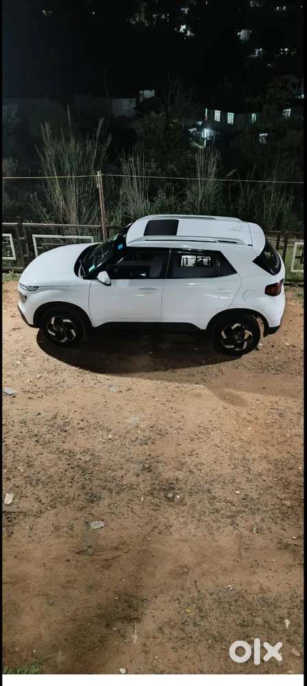 Hyundai Venue 2020 Petrol Good Condition