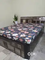 Queen bed with mattress