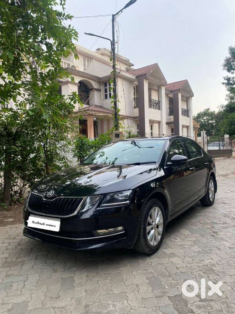 Skoda Octavia 1.8 TSI AT Style, 2017, Petrol