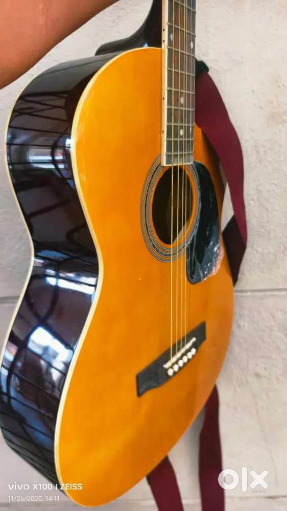 Guitar its 1 month old