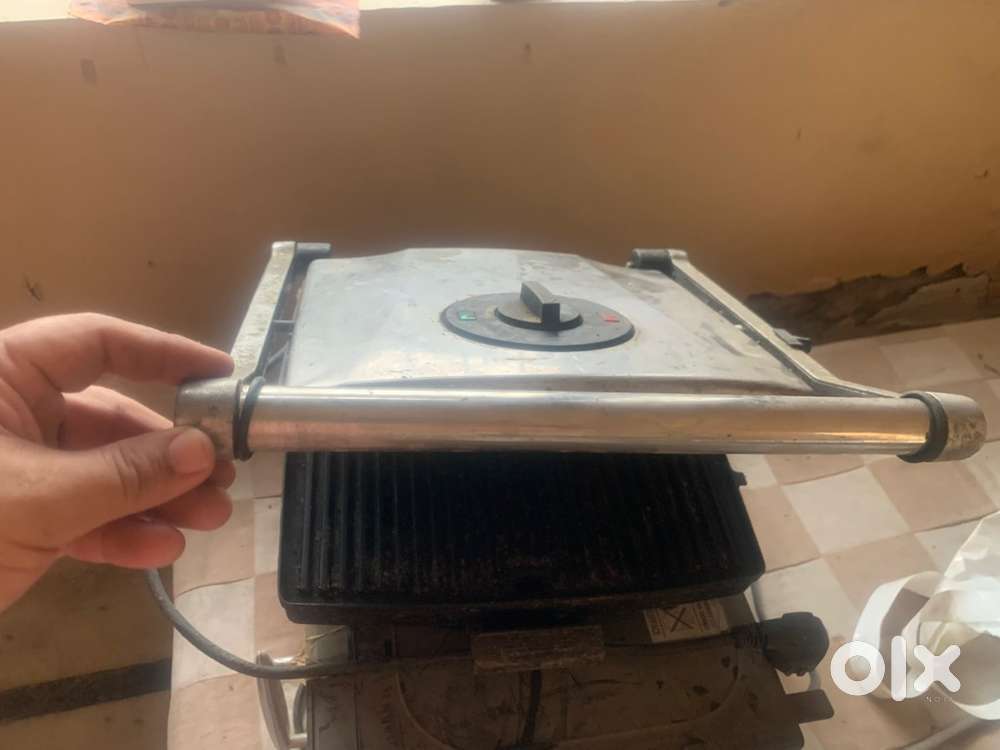 Commercial sandwich griller