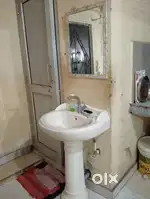Wash basin new condition with accessories .. Soncera company