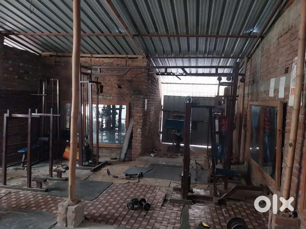 Gym kisko bhi lena ho call me