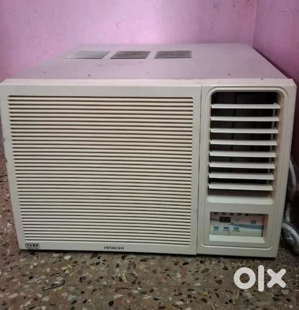 Hitachi 1 ton window ac 3years old