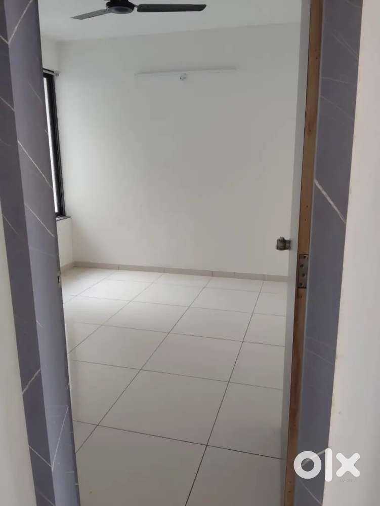 Flats And House For Rent 1 And 2 BHK With Good location