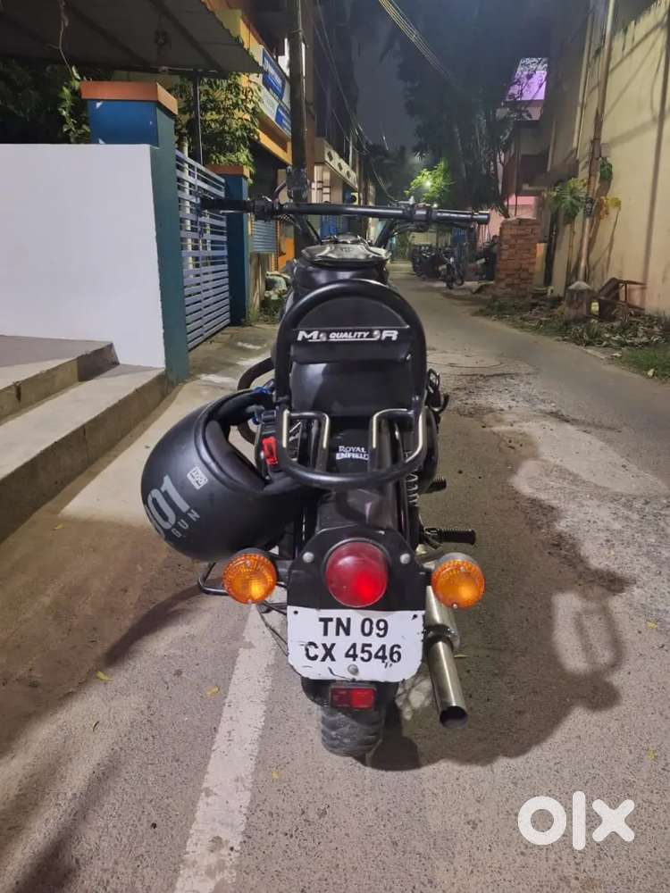 Royal Enfield Classic 350 black