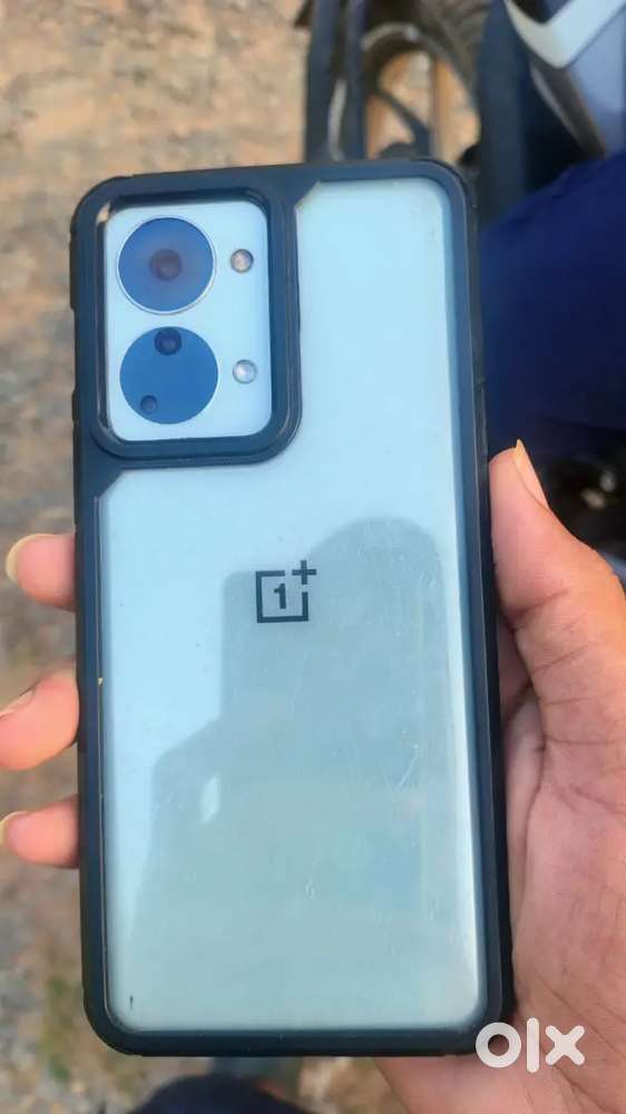 One plus Nord 2t 5G 8\128
