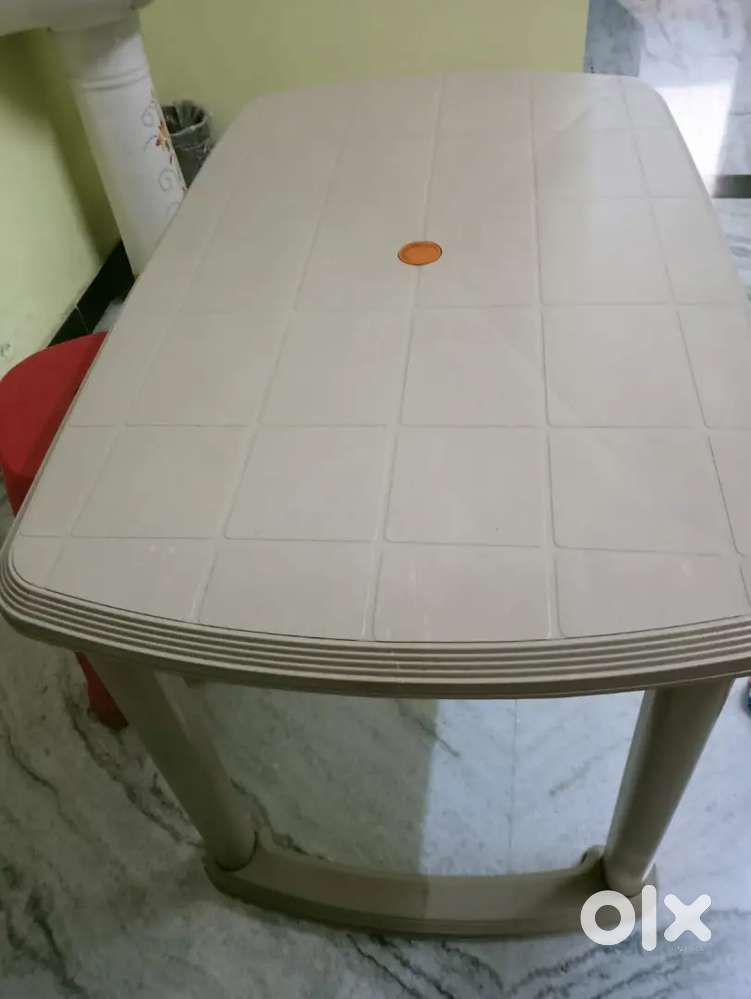 Nilkamal dining table ( only table , no chairs )