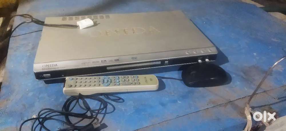 CD Player, Speakers, Woofer, Mouse