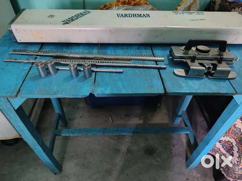 Vardhman hand knitting machine