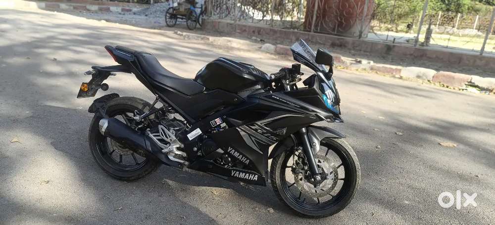 Yamaha R15s