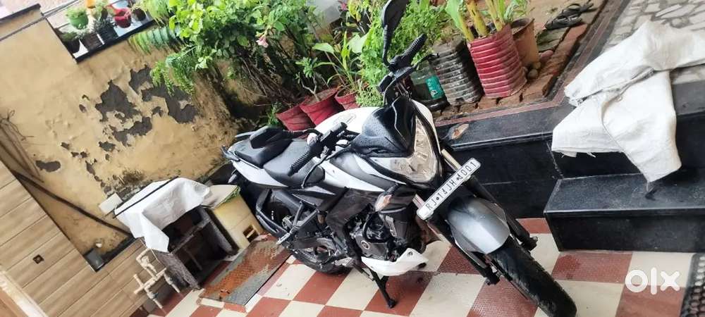 Bajaj pulsar NS 200 model 2017