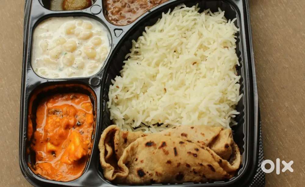 Lucky' Tiffin Services.