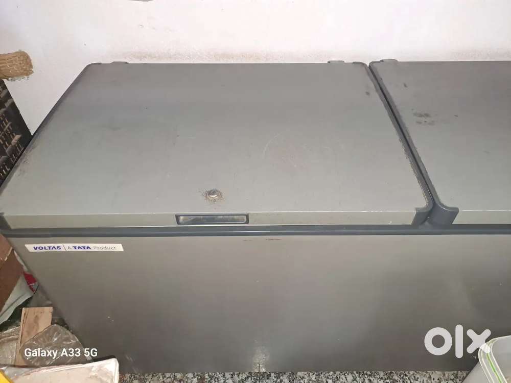 Voltas double door deep frize