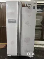 Side by side door LG Fridge