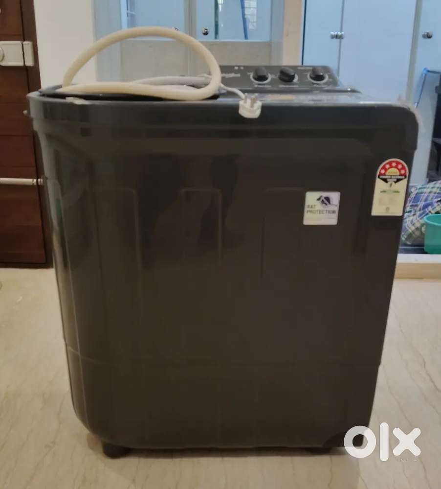 Whirlpool 7.5 kg 5 Star semi automatic top load washing machine
