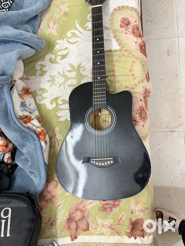 Beginners friendly Acoustic Guitar  For Sell