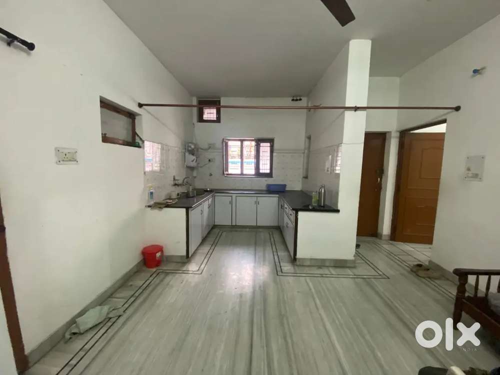 Indipendent without owner 2room set 1st floor vijay park ima blood bnk